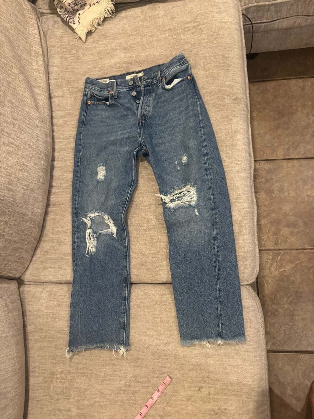 Levi's Wedgie Straight Distressed Jeans size 26